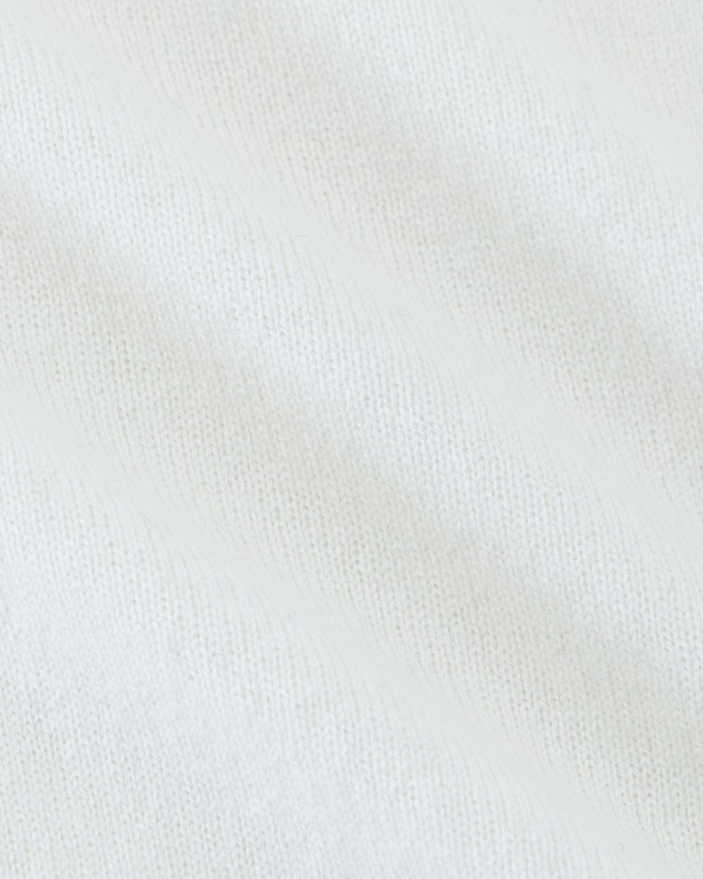 Turtle neck merino wool sweater cream white