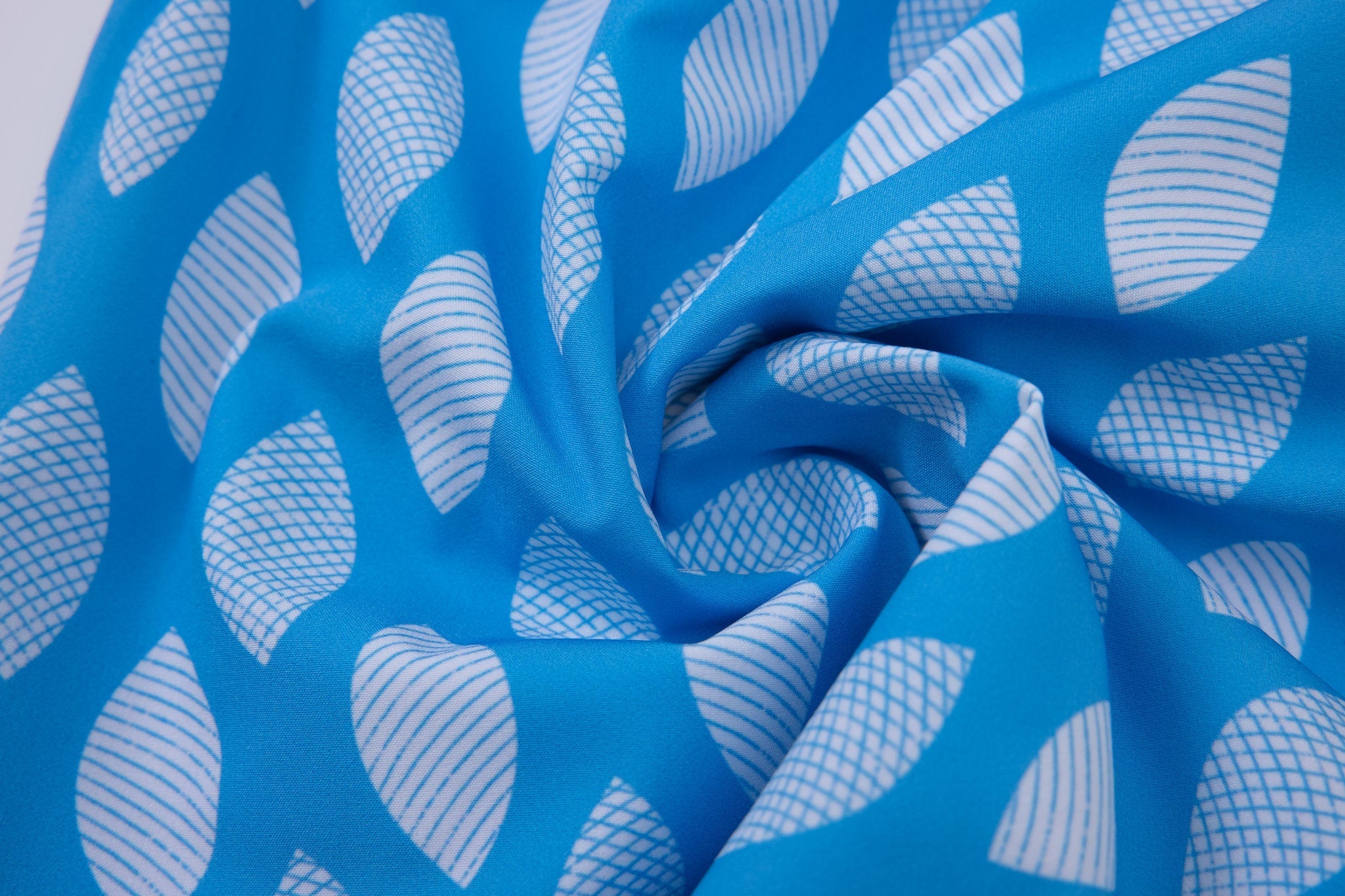 Azure Wave Swim Shorts -Skyblue × T-shirt-Wave-Rider — Combo Look