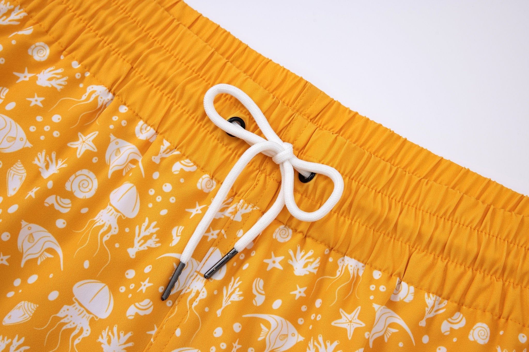 Creature Swim Shorts -Yellow × Linen Long Sleeves-Pink — Combo Look