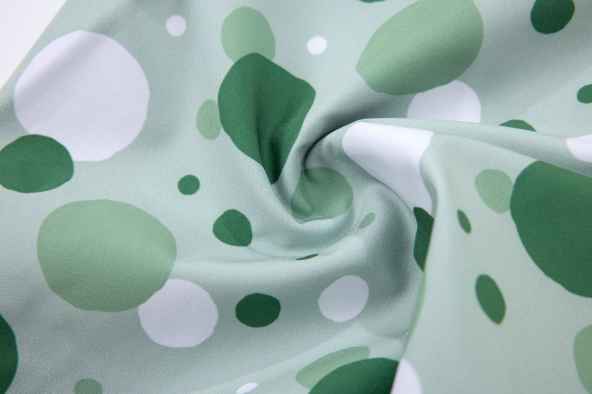 Bubble Swim Short -Green × Towel Hoodie-Beige — Combo Look