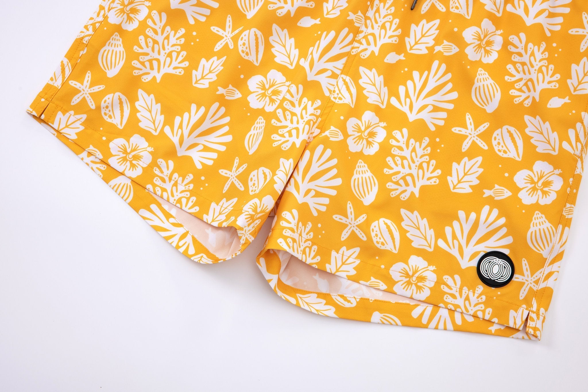 Sea Leaves Swim Short -Yellow × Linen Long Sleeves-Lemon-Yellow — Combo Look