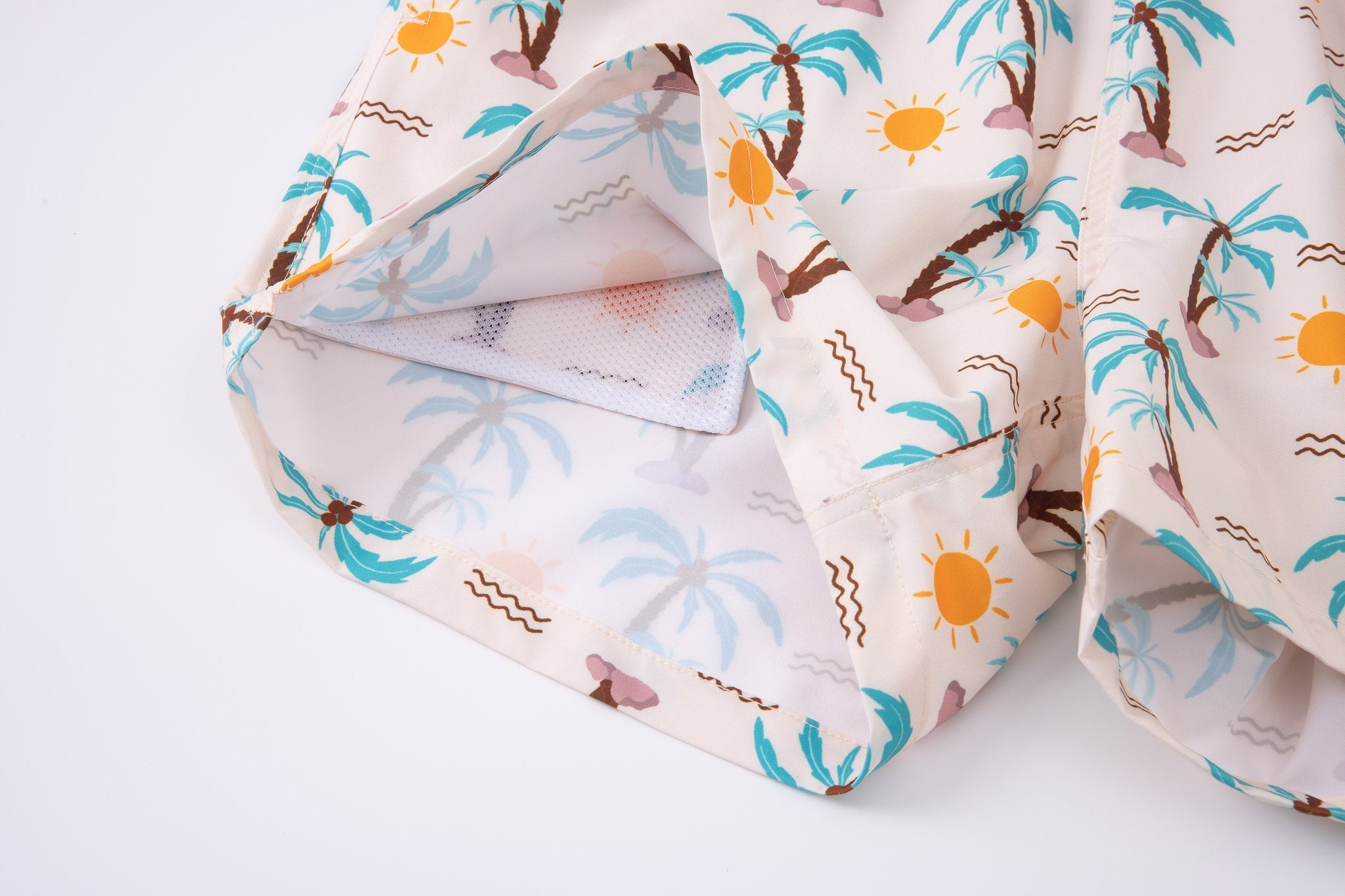 T-shirt-Surf-Club × Swimming shorts-Summer-Palms — Combo Look