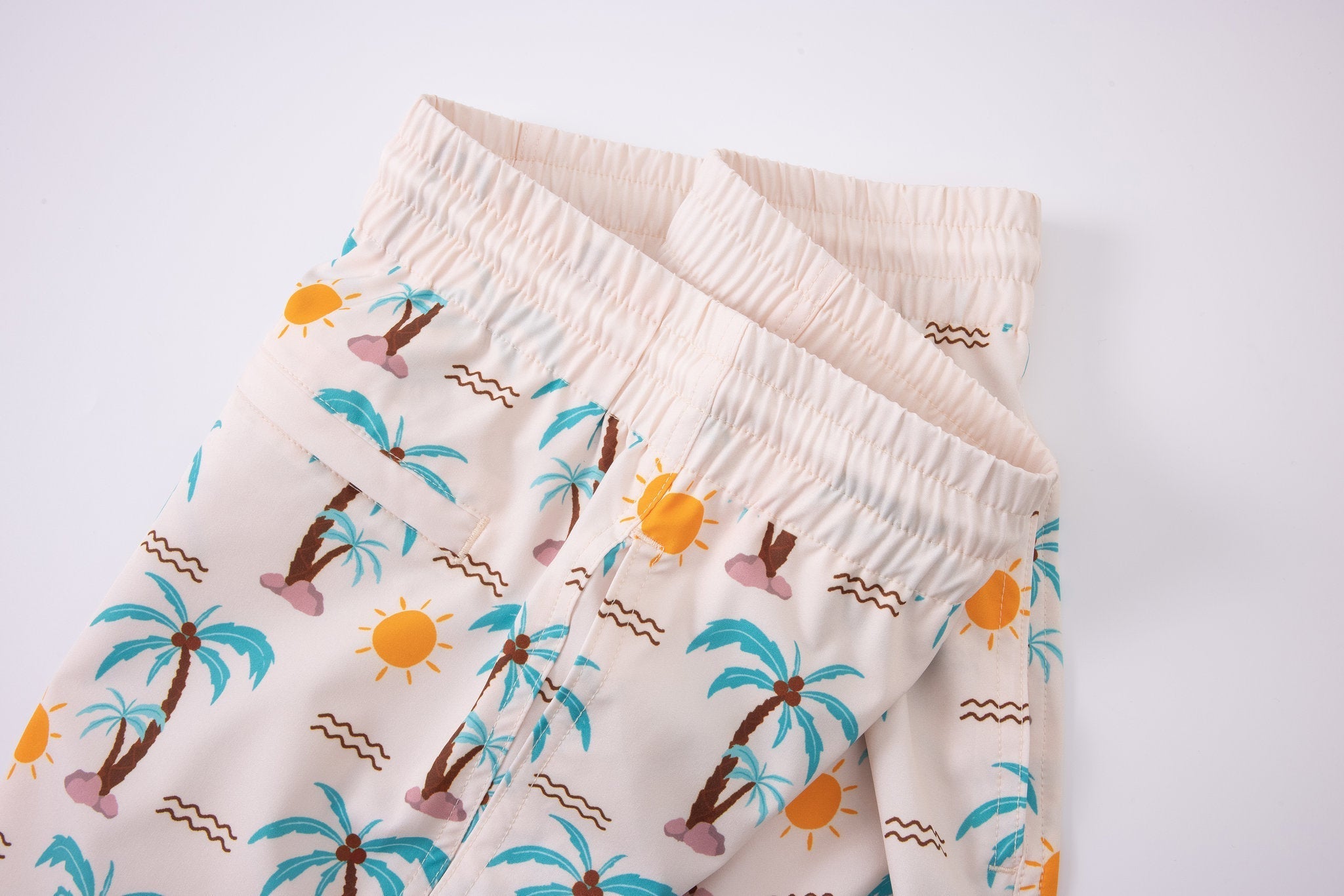 T-shirt-911-Roots × Swimming shorts-Summer-Palms — Combo Look