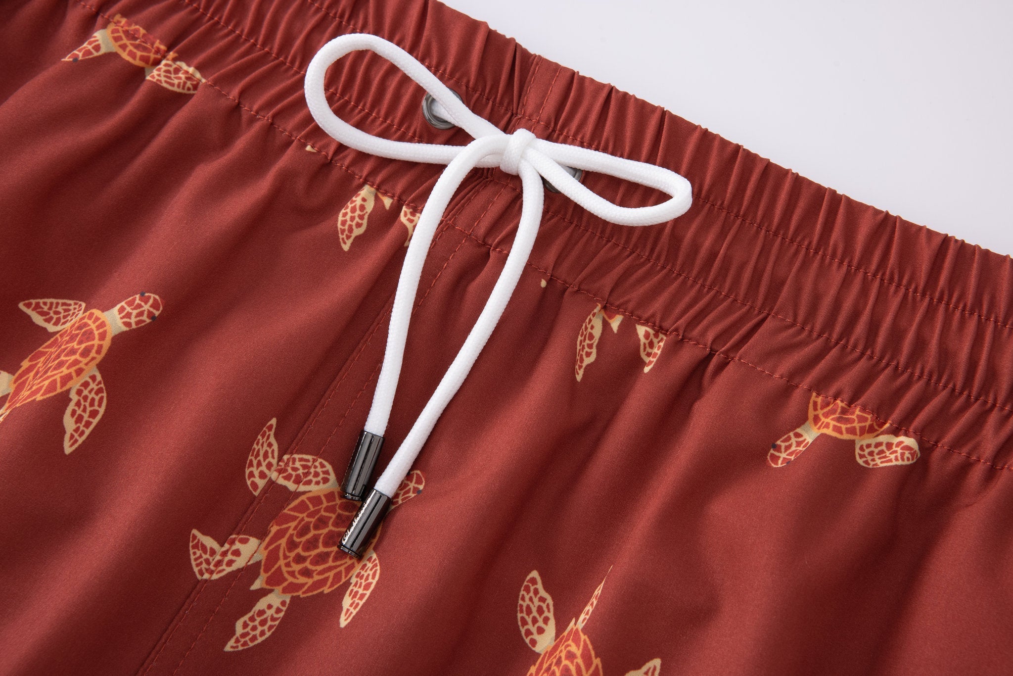 Swimming shorts-Turtle-Tide-Marron × Towel Polo-White — Combo Look