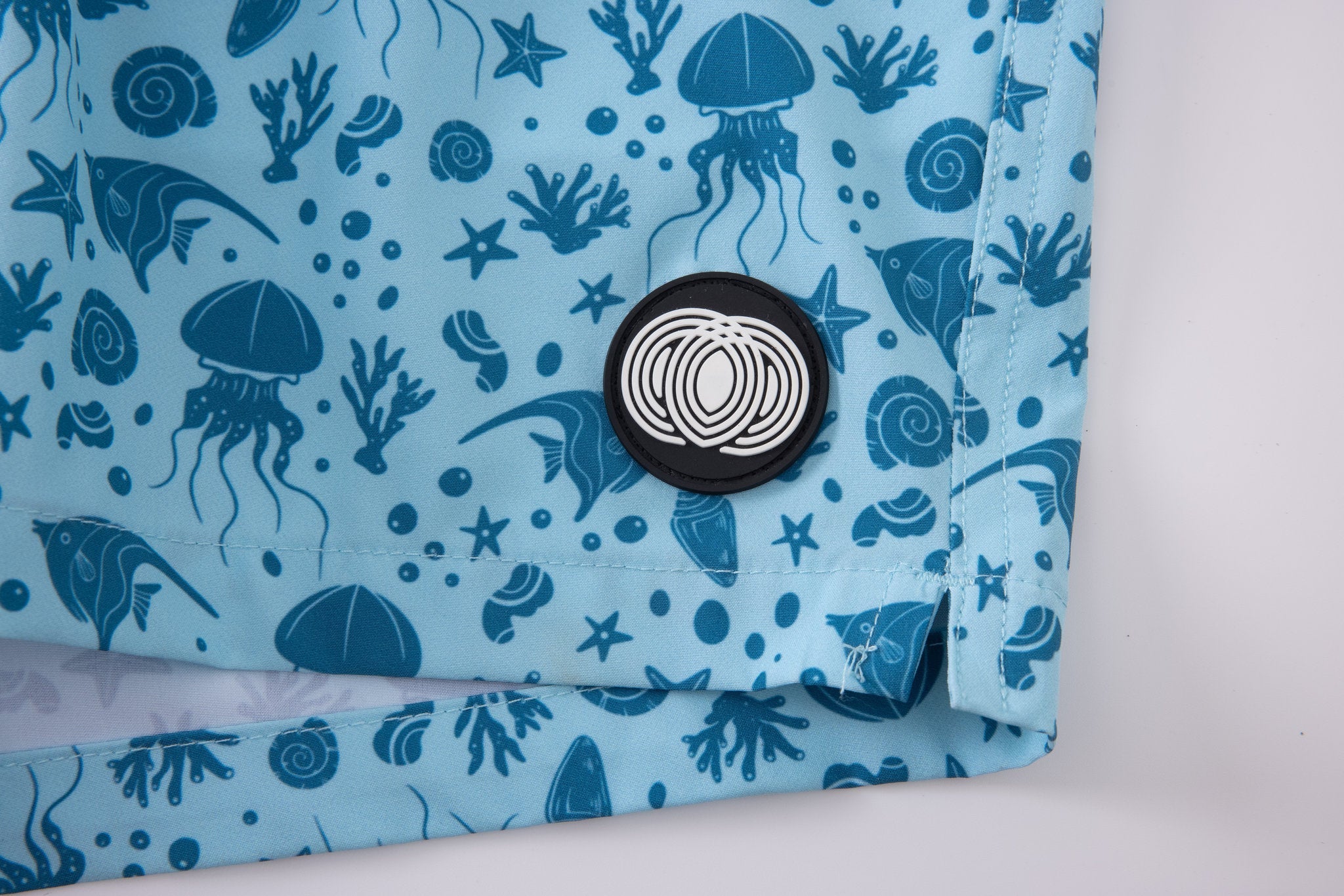 Creature Swim Shorts -Light-Blue × Towel Polo-White — Combo Look