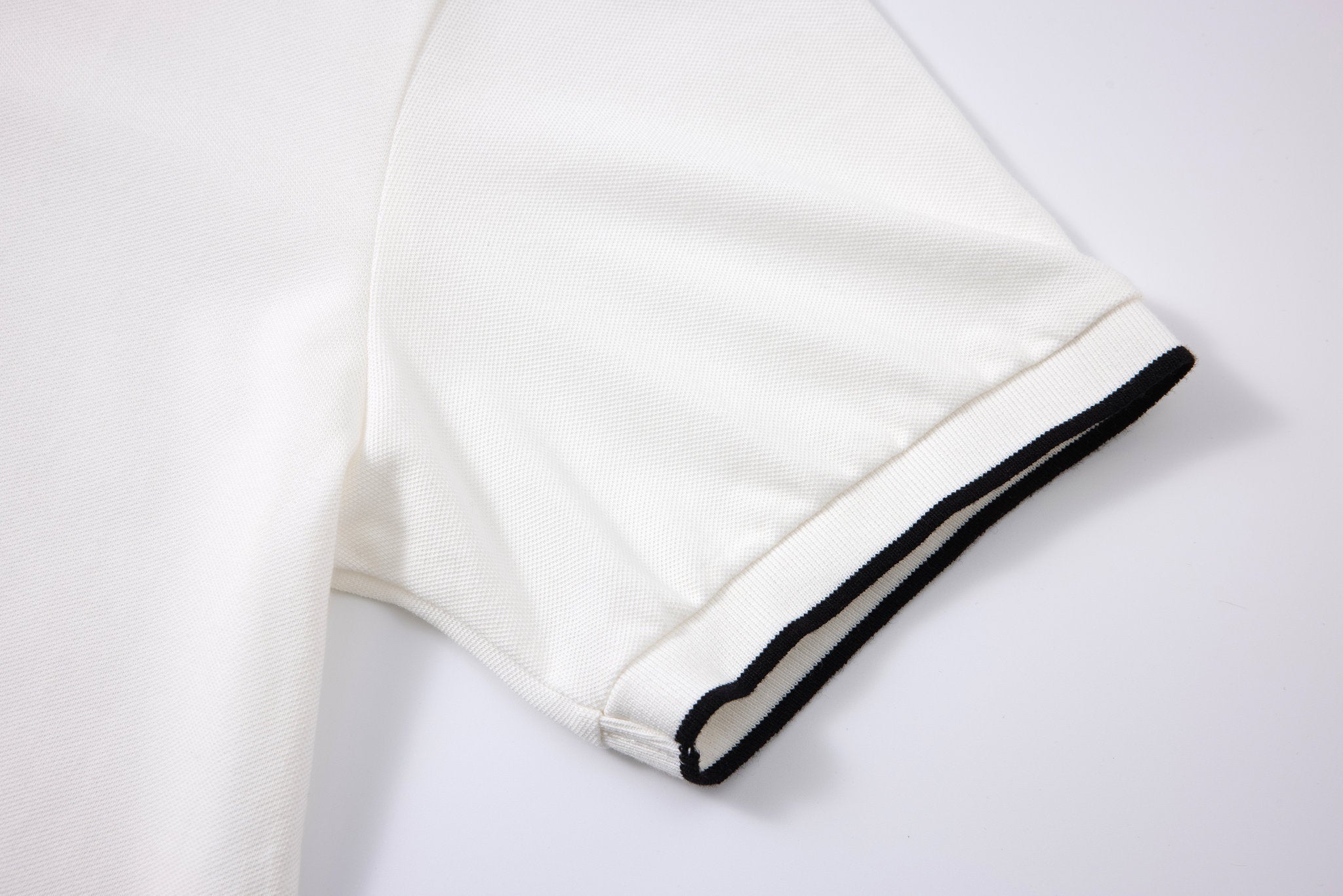 Chino Short-White × polo shirt -Ivory — Combo Look