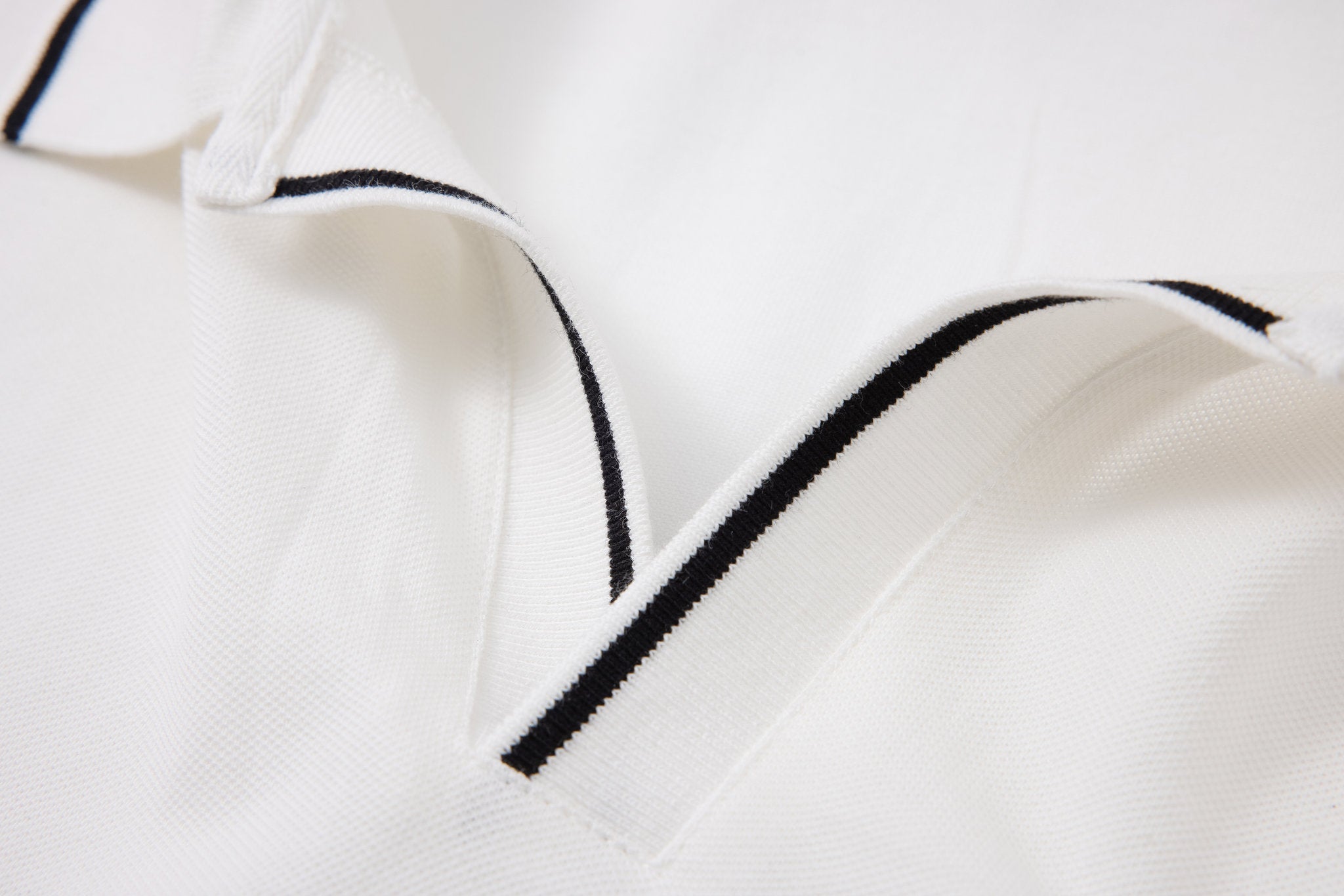 open collar -Ivory × Chino Short-Black — Combo Look