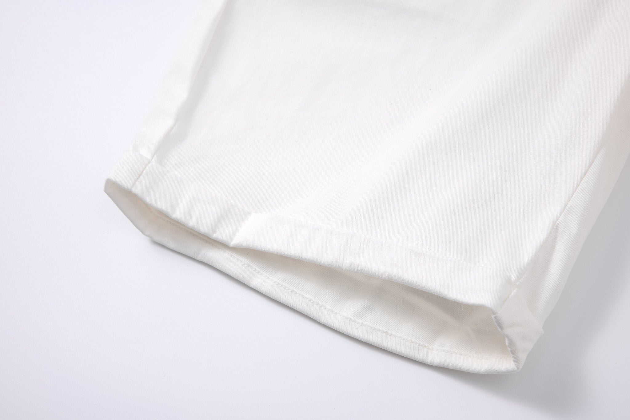 Chino Short-White × polo shirt -Ivory — Combo Look