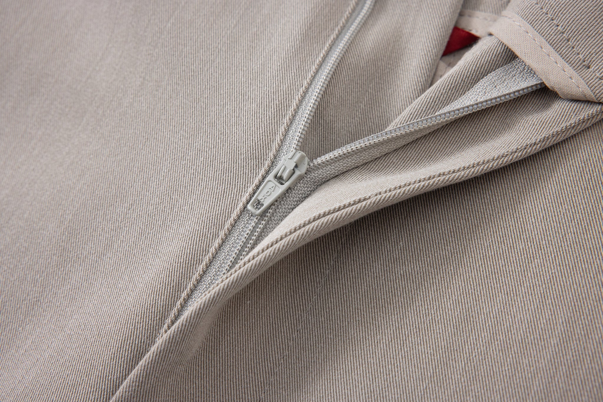 Tailored  trousers - Grey × polo shirt -Ivory — Combo Look