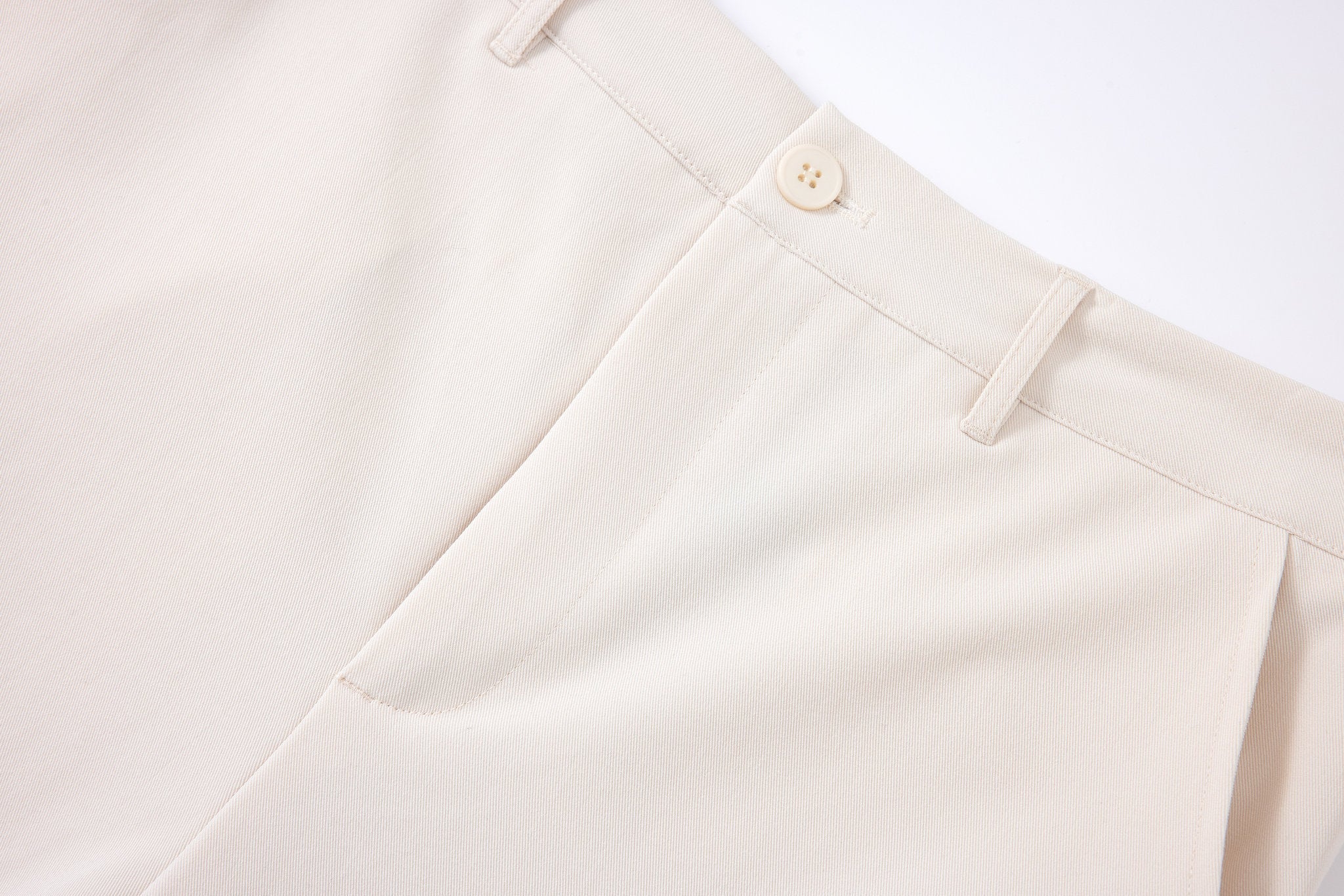 Tailored  trousers -Ivory × polo shirt -Beige — Combo Look