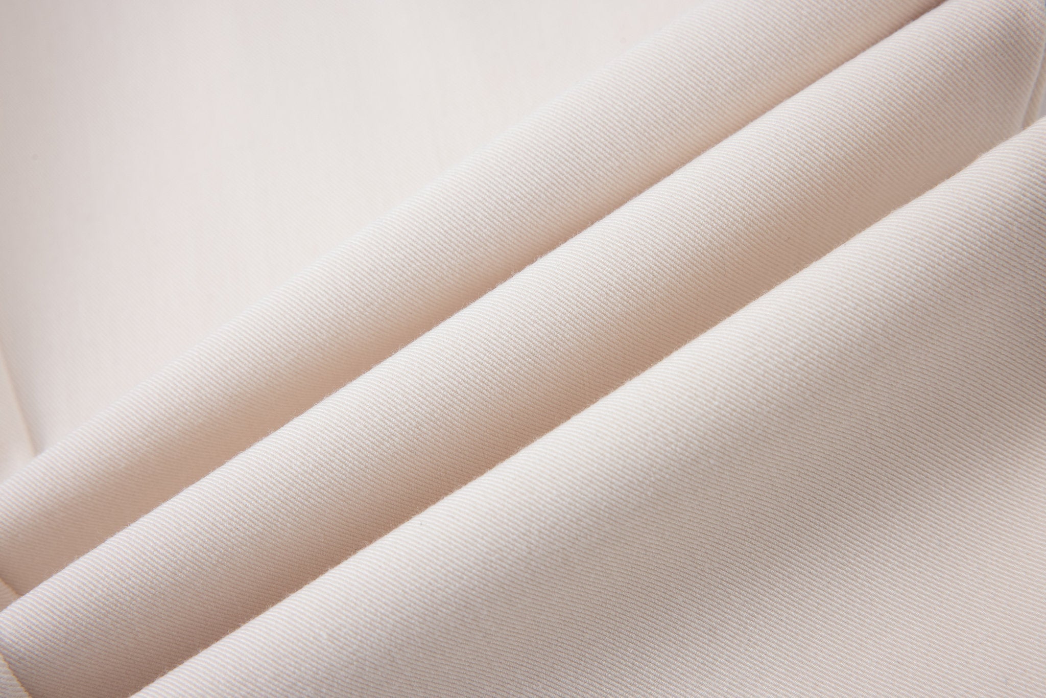Tailored  trousers -Ivory × polo shirt -Beige — Combo Look