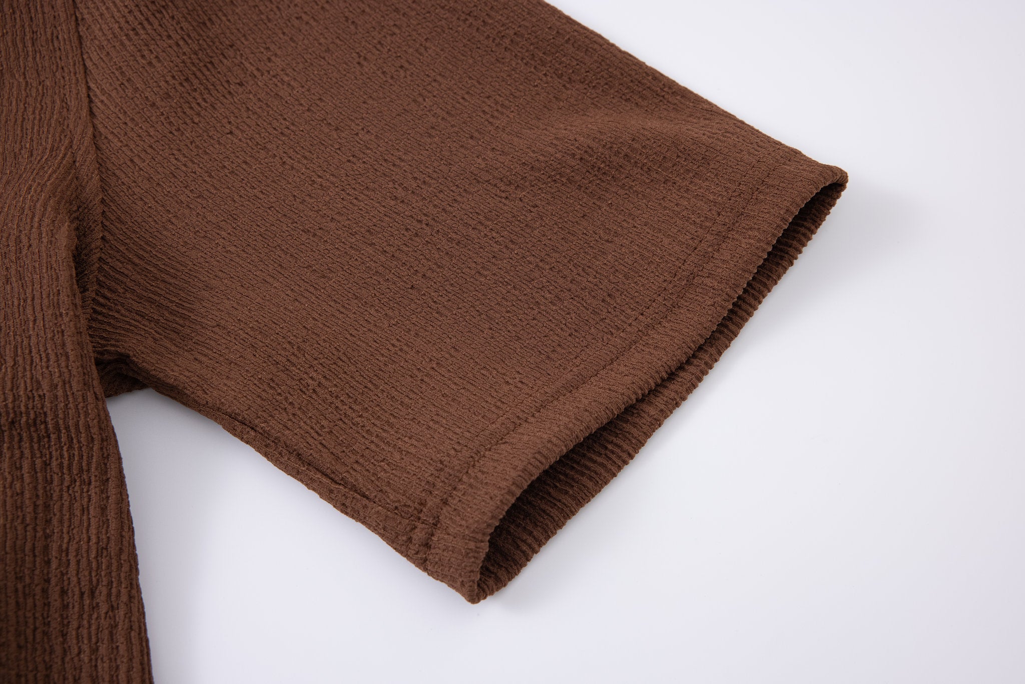 Textured T-shirt-Brown × Chino Short-Beige — Combo Look