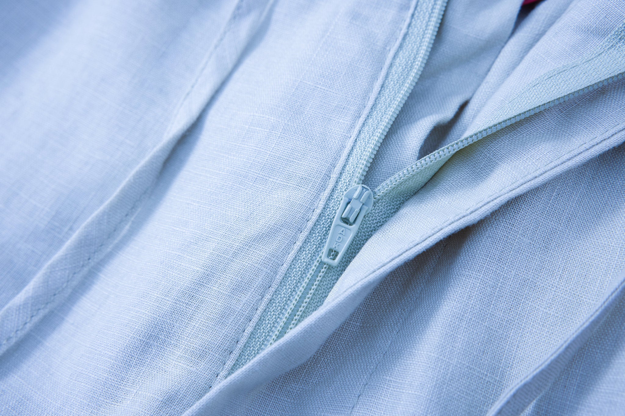 Linen Short-Ocean-Blue × Linen Short Sleeves-White — Combo Look