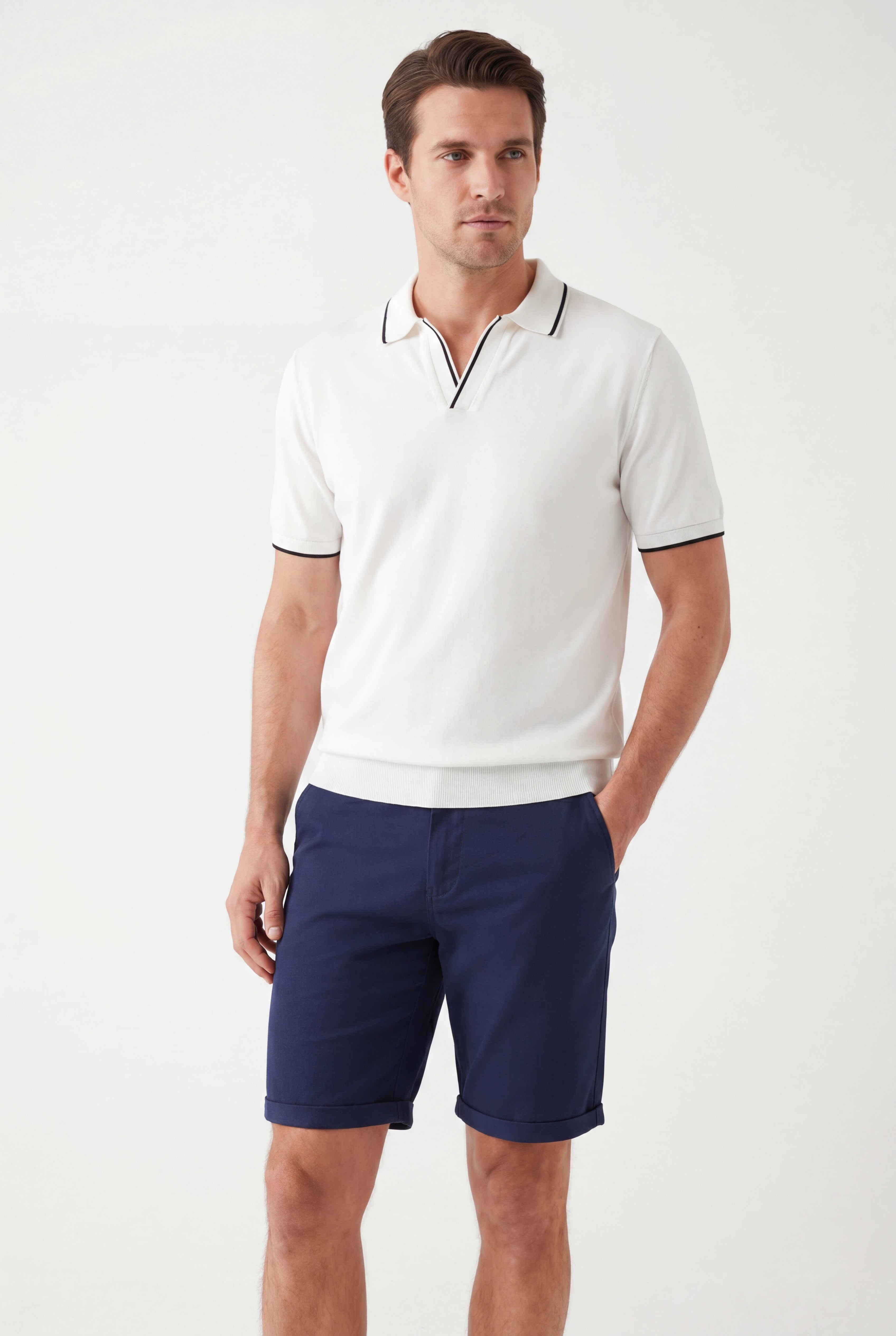 Chino Short-Navy × open collar -Ivory — Combo Look